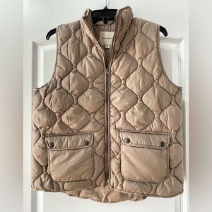NWOT Thread & Supply Denver Puffer Vest in Taupe - Women’s Size Small